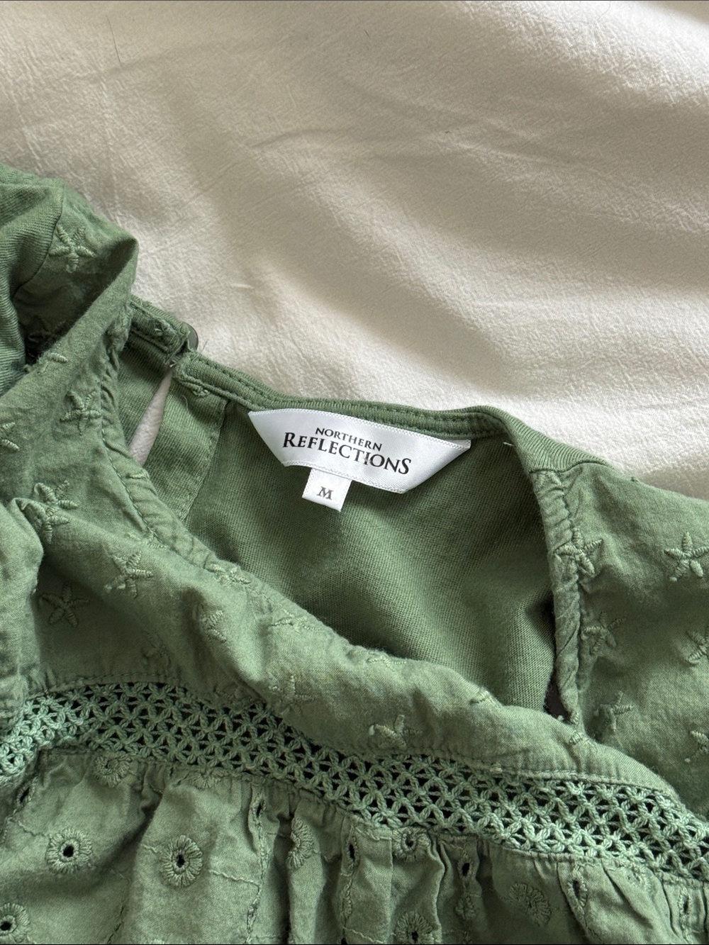Northern Reflections 100% Cotton Tank - Size M - Picture 3 of 3